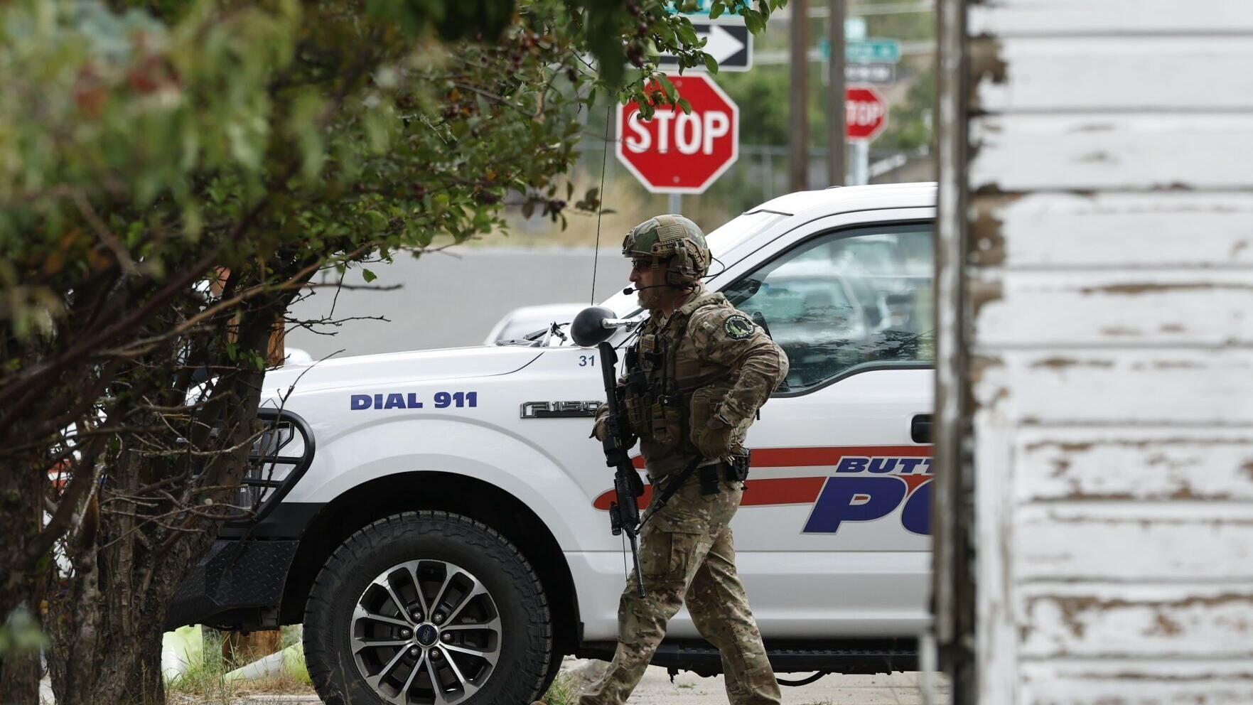 Massive manhunt underway for man who shot four at Anaconda bar